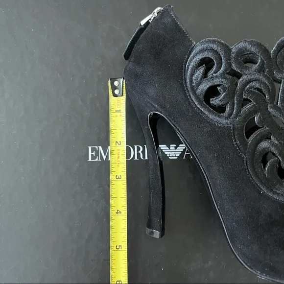 Giorgio Armani black suede booties - Picture 6 of 11